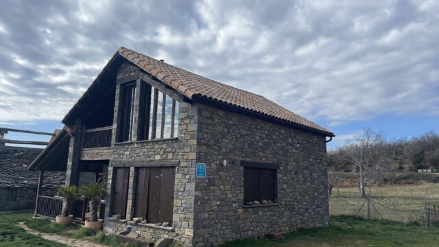 La Casa del Plano - Casa rural en el Pirineo Aragonés, cerca de Aínsa, rodeada de naturaleza y paisajes únicos del Sobrarbe La Casa del Plano - Casa rural en el Pirineo Aragonés, cerca de Aínsa, rodeada de naturaleza y paisajes únicos del Sobrarbe